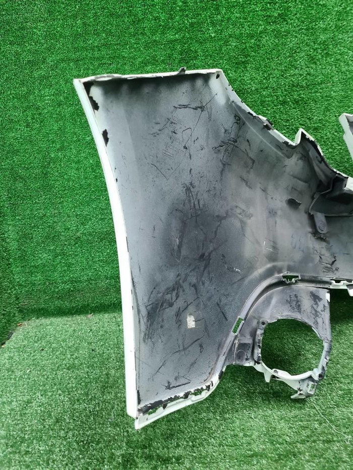 Бампер передний Peugeot 2008 (2013-2016)