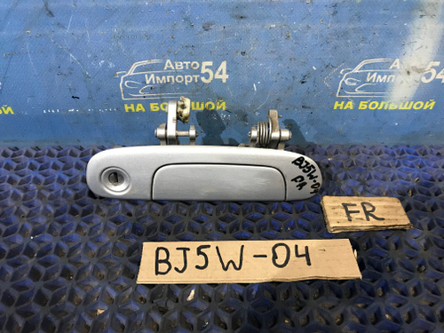 Ручка двери передней правой внешняя MAZDA FAMILIA 1999