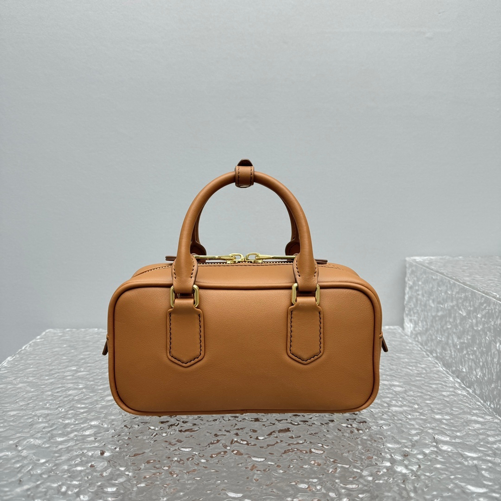 Miu Miu Arcadie Bag S 22 cm