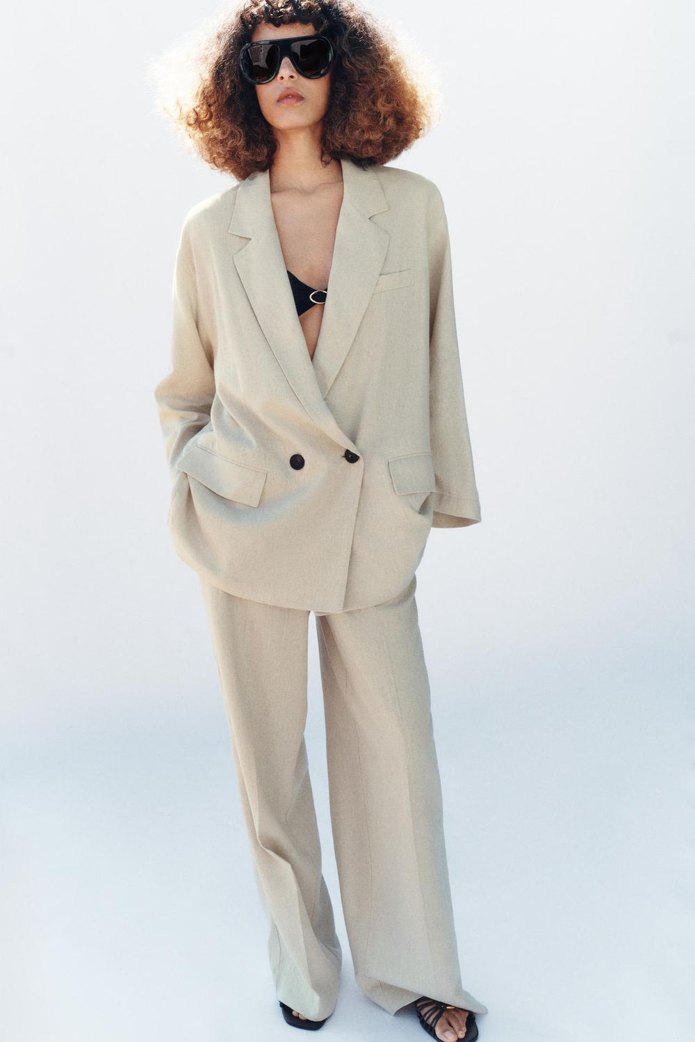 ZARA ДВУБОРТНЫЙ БЛЕЙЗЕР ИЗ ЛЬНА, СВЕТЛО-БЕЖЕВЫЙ