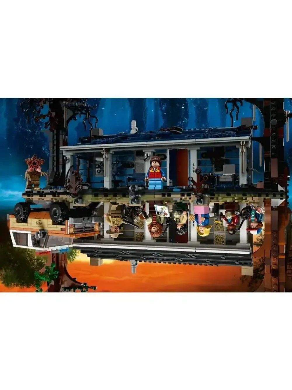 Конструктор по сериалу Очень странные дела 2287 деталей