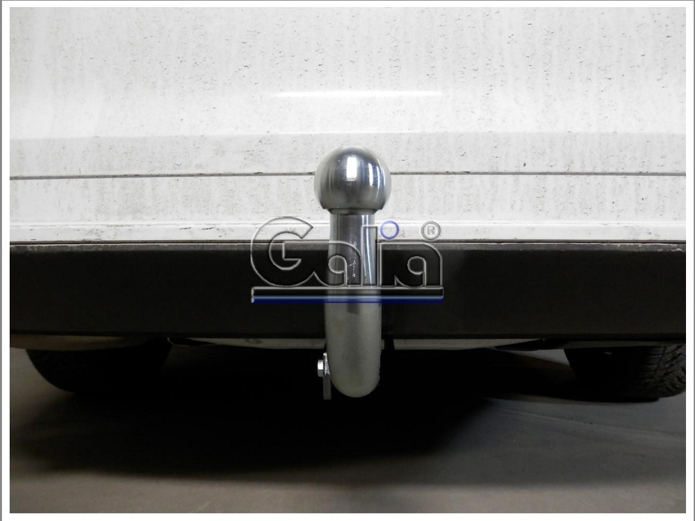 Фаркоп оцинкованный Galia V077A для Volkswagen Jetta 2010-(паспорт и сертификат в комплекте)(без электрики)