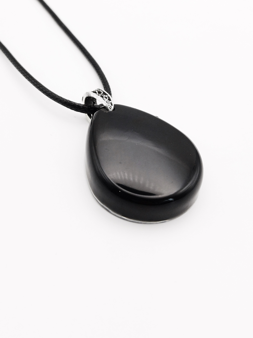 Кулон черный круглый