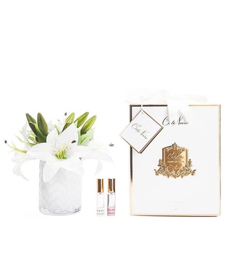 Букет белых лилий в вазе "ёлочка", Cote Noire