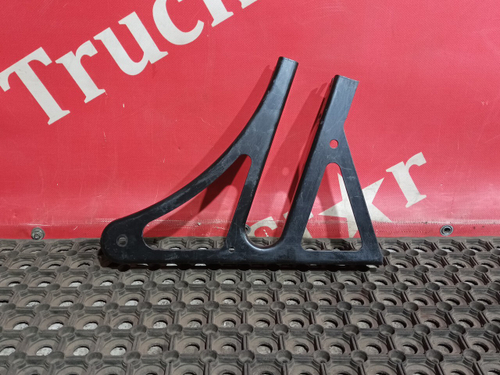 Кронштейн воздушного фильтра 2019г.