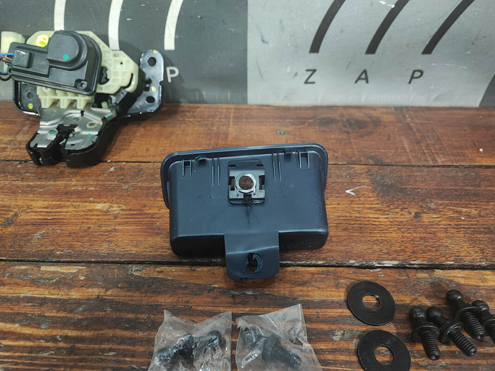 Замок крышки багажника комплект Haval F7 1 19-24 Б/У Оригинал 6305100XKY74A