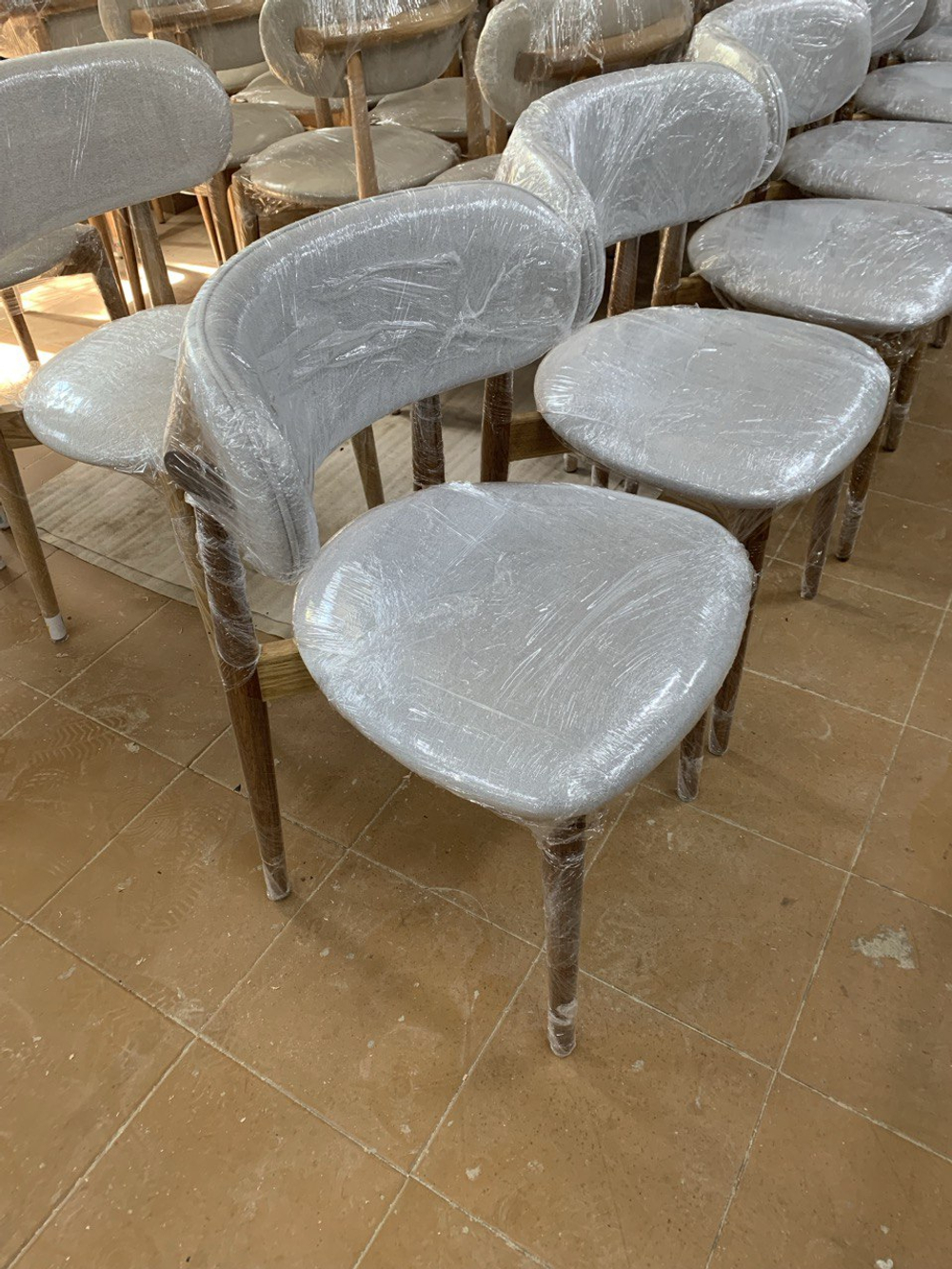 Стул из дерева - Мона Сердце