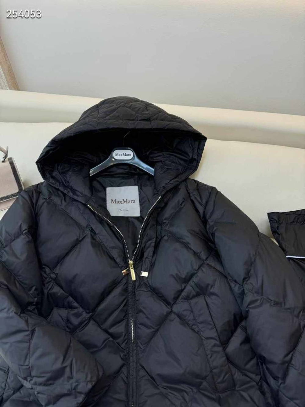 Пуховик MaxMara