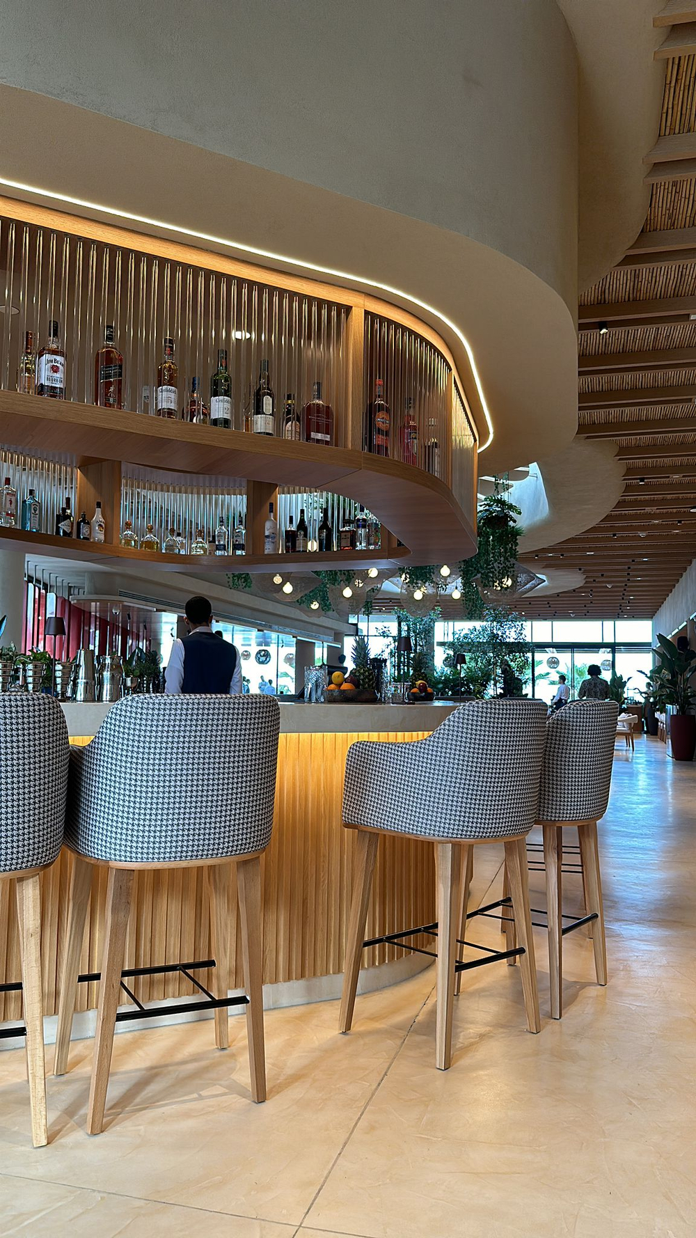 Мебель для кафе и ресторанов — изготовление под проект и формат заведения