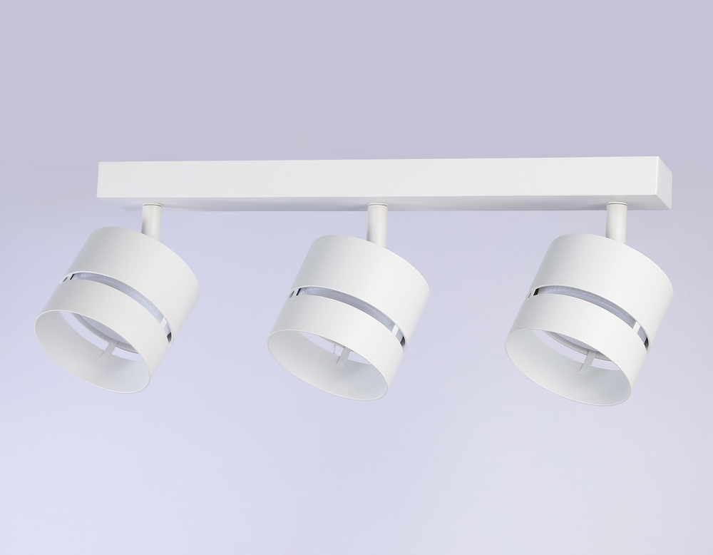 Светильник накладной TN71062/3 WH белый GX53/3 max 12W 405*85*150