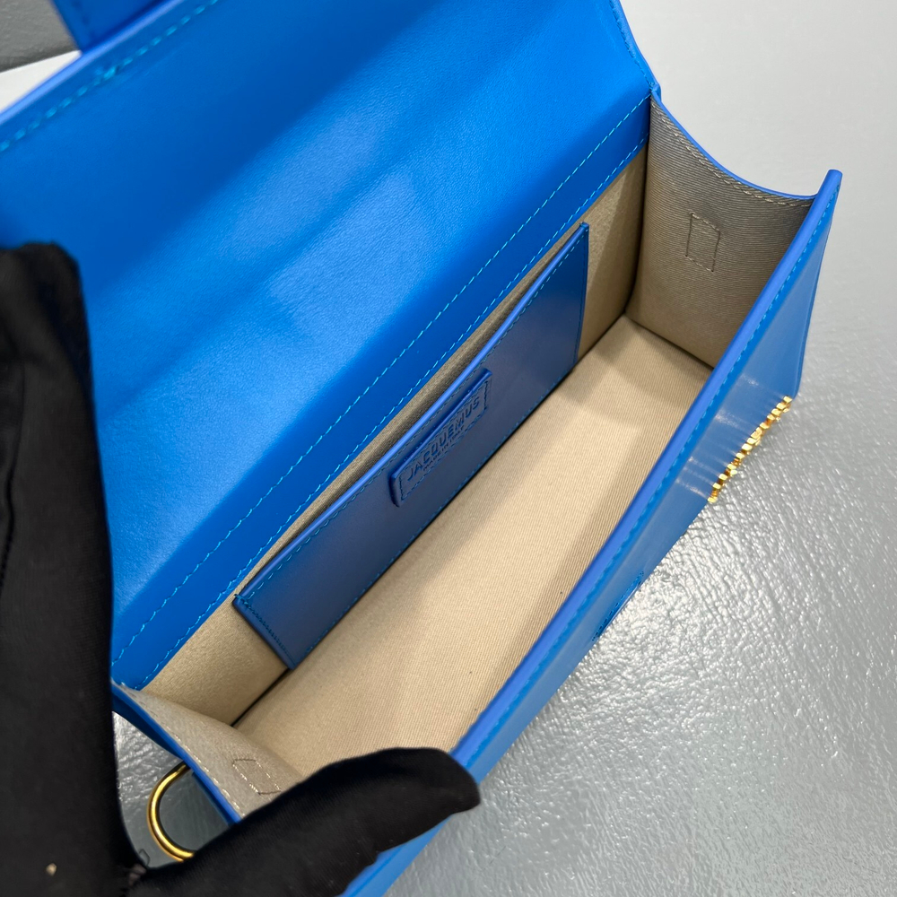 Jacquemus Le Grand Bambino 23 cm