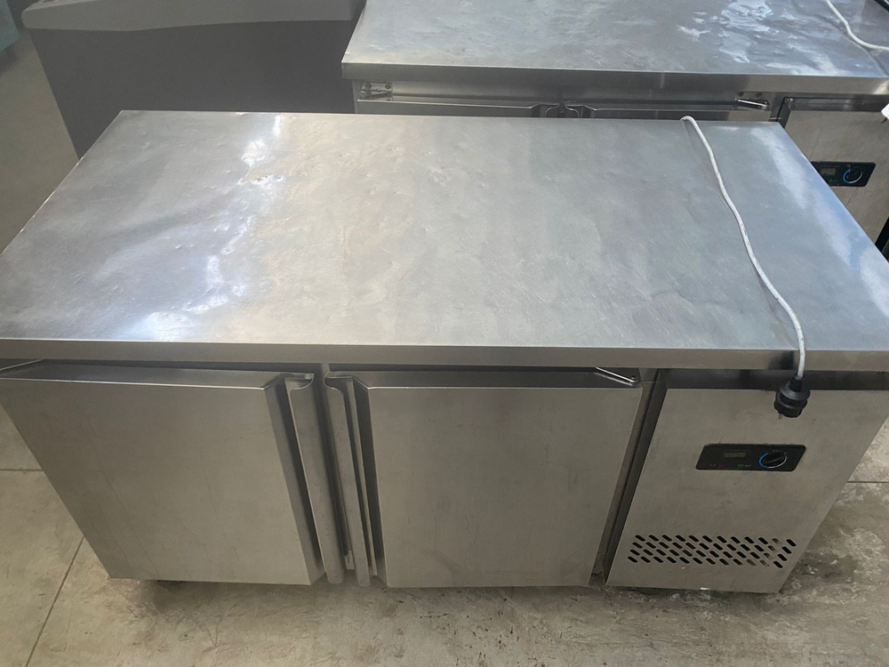 Стол холодильный