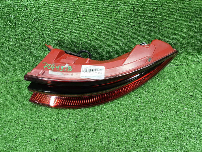 Фонарь правый внешний Porsche Macan 95b (14-18)