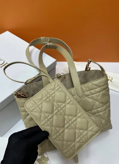 Сумка Dior Toujours, бежевый