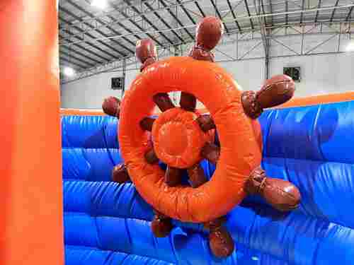 Надувной батут "Веселый кораблик", 7x5x5 м.