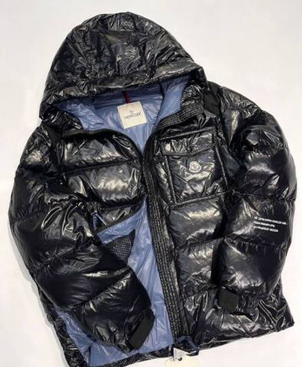 Пуховик Moncler