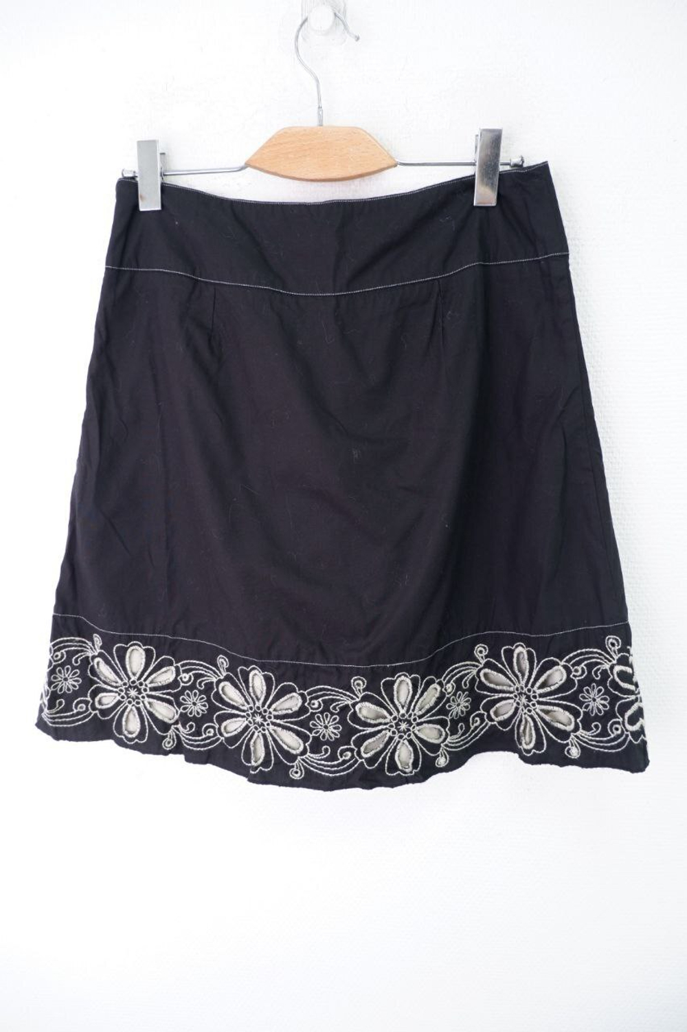 Юбка Promod с вышивкой 48 размер