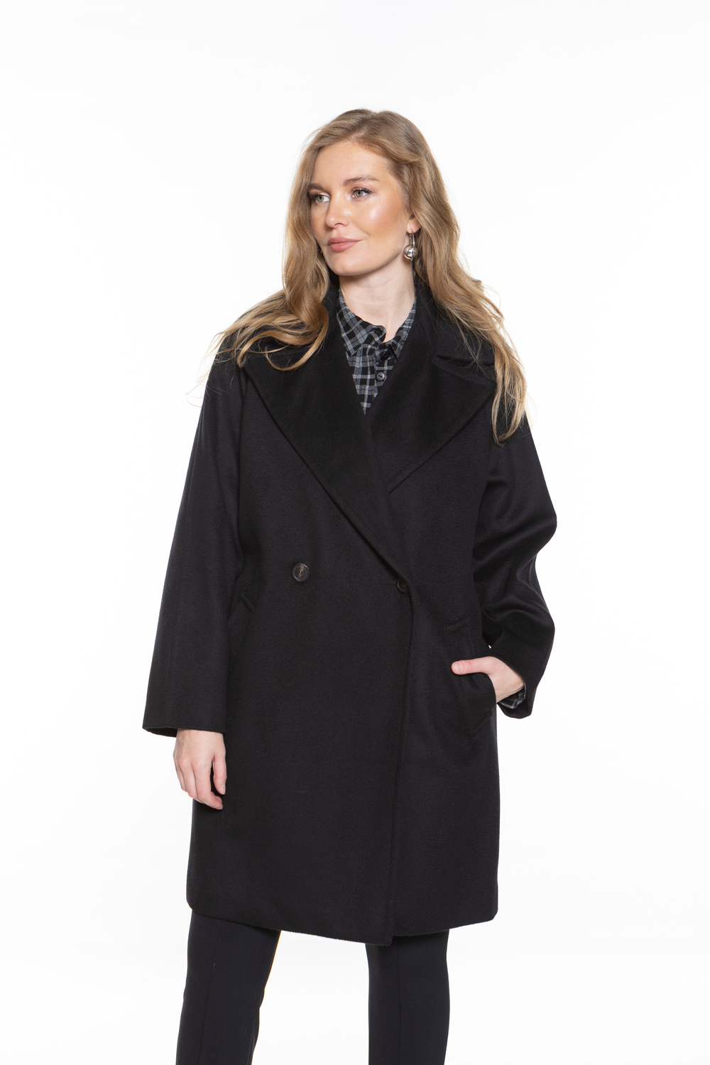 ДВУБОРТНОЕ ПАЛЬТО ИЗ ШЕРСТИ