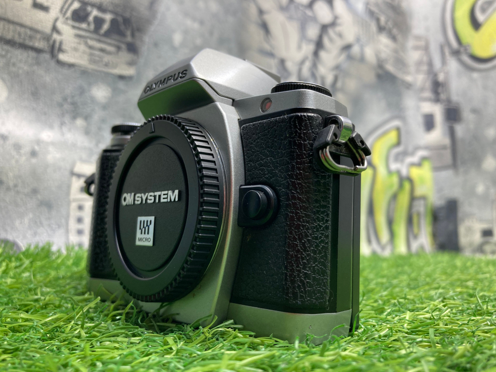 Olympus OM-D E-M10 ( Не рабочий )