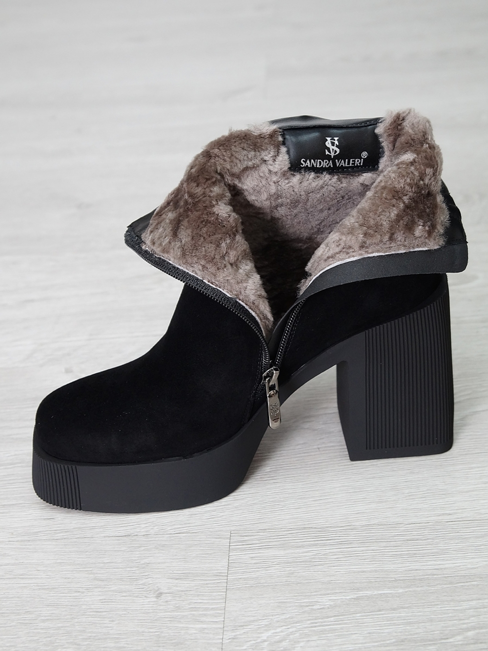 Полусапожки женские зимние