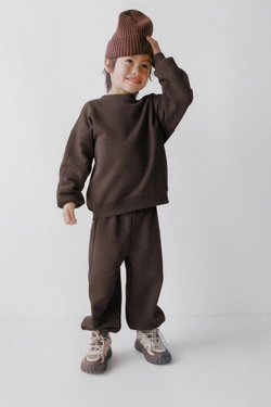 ZARA БАЗОВЫЙ КОМПЛЕКТ ТОЛСТОВКА И БРЮКИ-ДЖОГГЕРЫ С НАШИВКОЙ, ТЕМНО-БОРДОВЫЙ