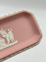 Миниатюрная розовая тарелка Wedgwood