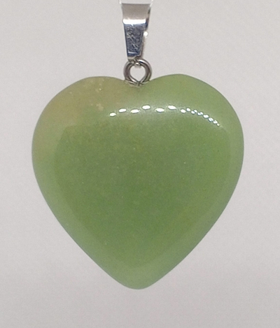 Кулон из натурального нефрита