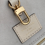 Louis Vuitton OnTheGo MM