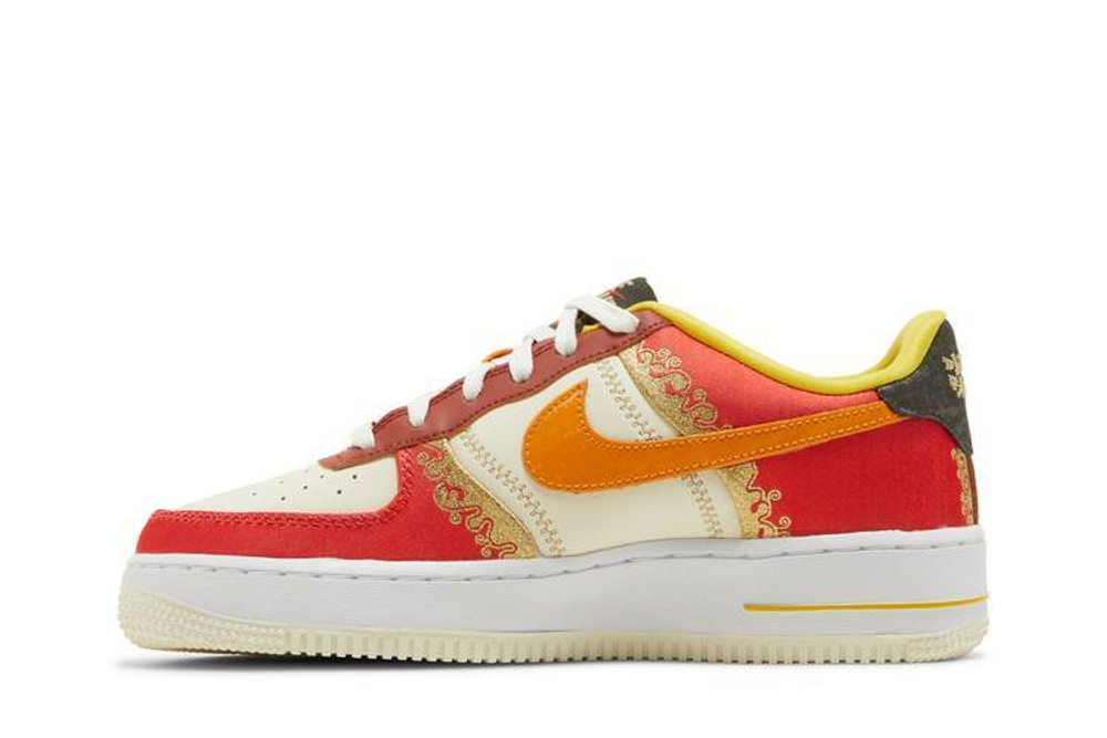 Кроссовки Nike Air Force 1 Low GS (Подростковая размерная сетка)