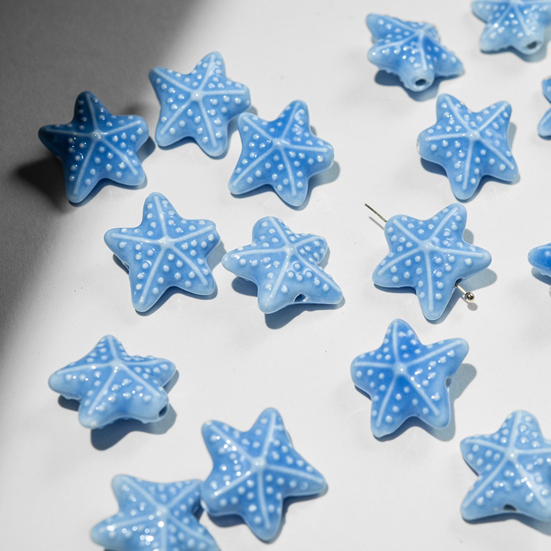 Бусина в форме морской звезды, 20*22,3мм, синяя, глазурированный фарфор