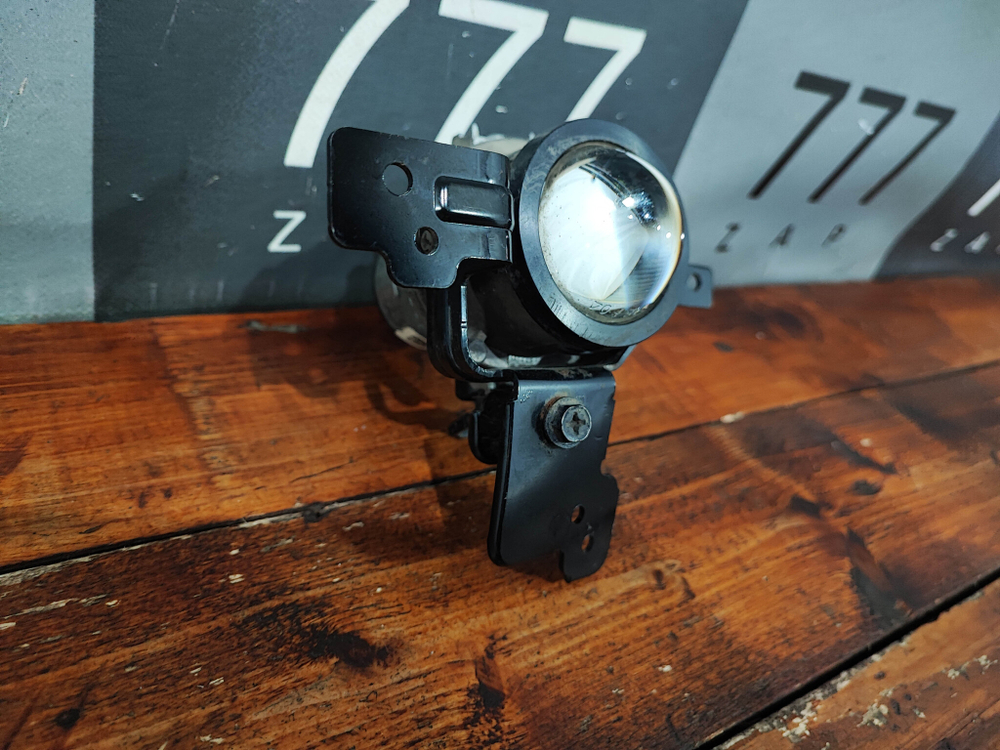 ПТФ передняя правая Kia Rio 4 (FB) 20-нв Б/У Оригинал 92202H0500