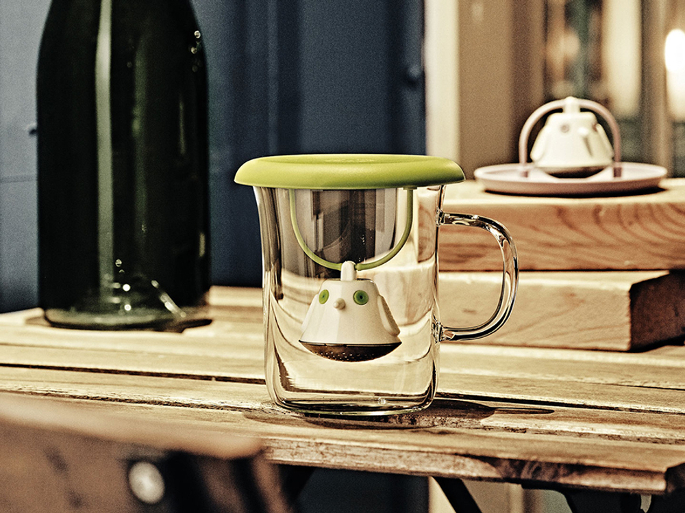 Кружка с заварочной емкостью birdie swing 400 мл черная