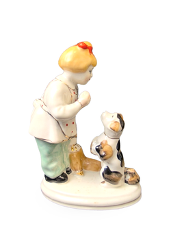 Фарфоровая статуэтка "А ну-ка отними!" (Полонне ЗХК)