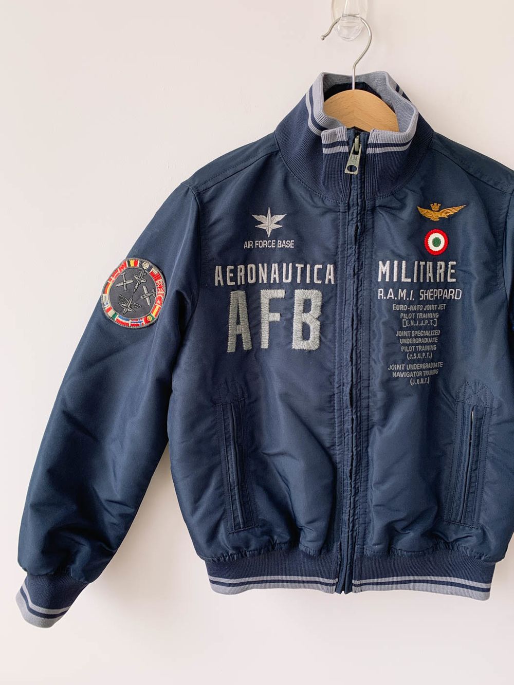 Бомбер Aeronautica Militare