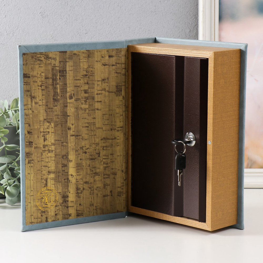 Шкатулка книга-сейф «Растительный узор», дерево и искусственная кожа, с замком, 27×18×7 см