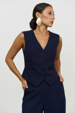 Жилет короткий