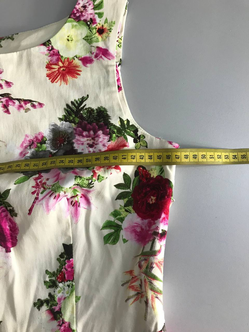 Платье для легкого образа, визуально на 48 размер, новое