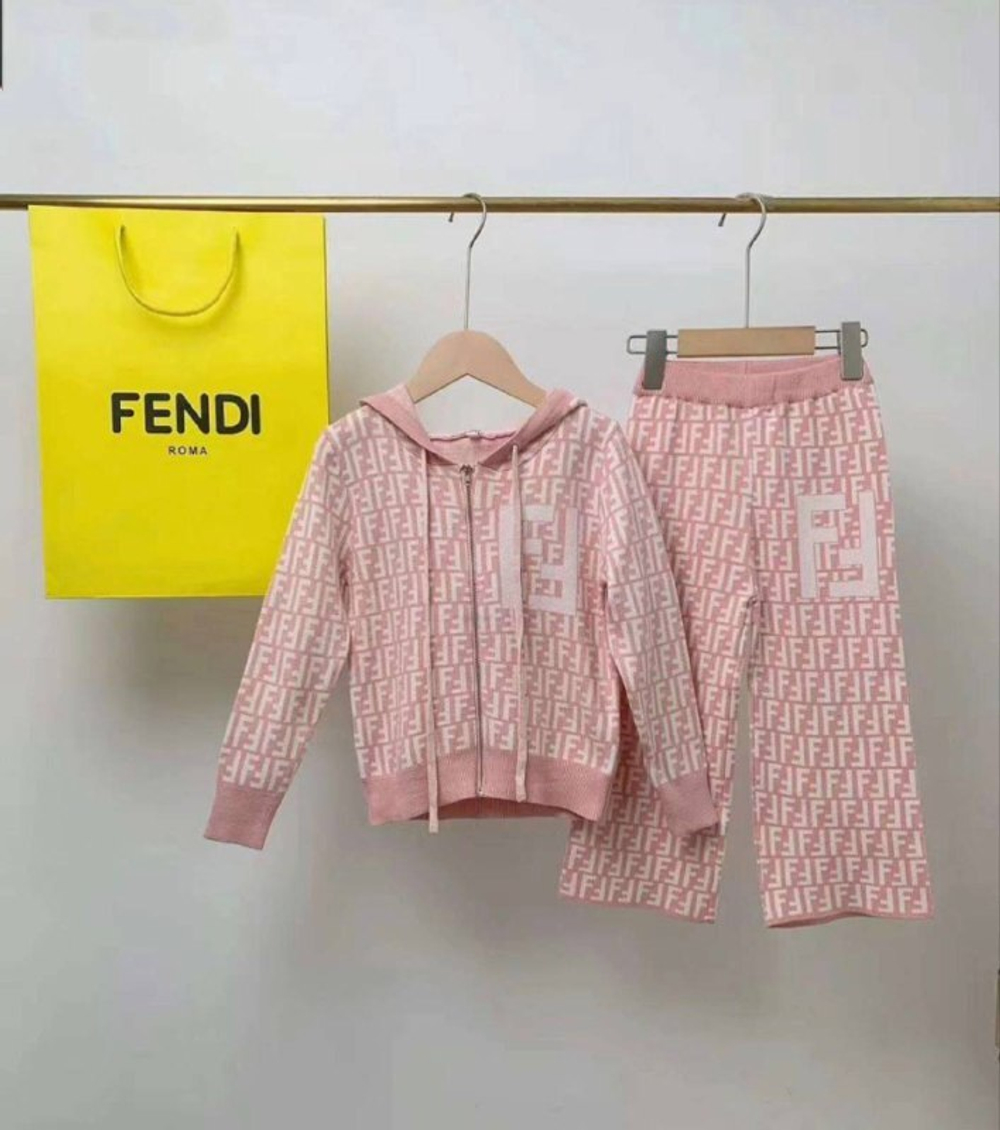 Детский костюм Fendi для девочки