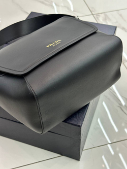 Сумка-мессенджер Prada