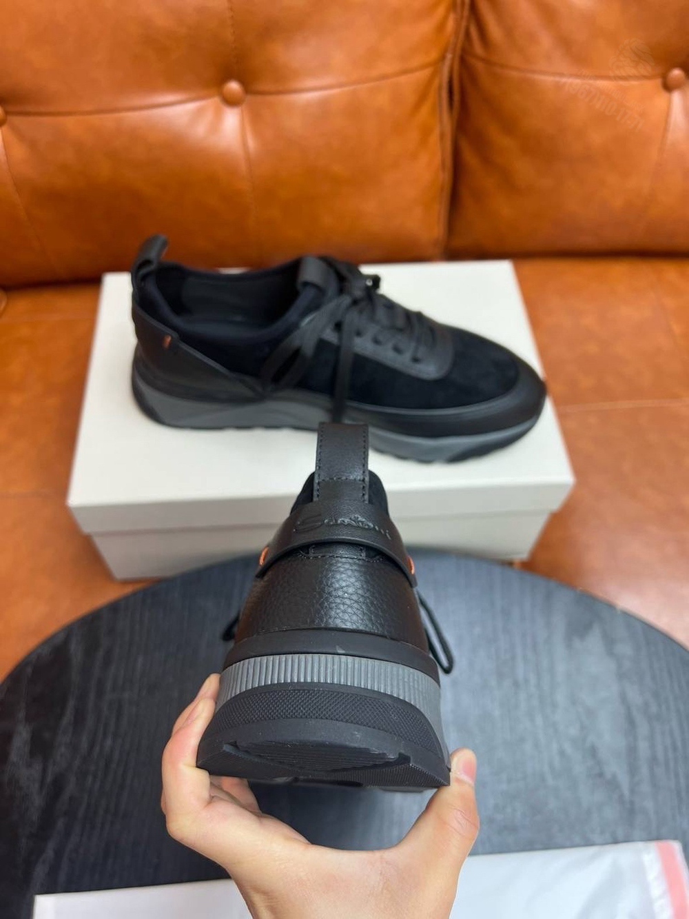 Кроссовки Santoni