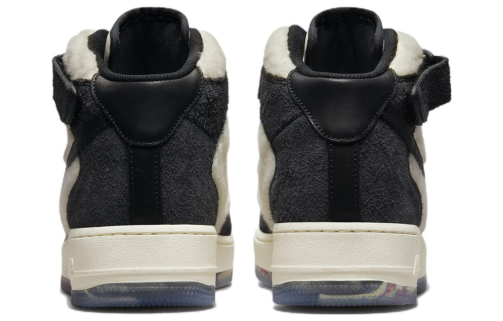 Кроссовки Nike Air Force 1 07 Premium Panda