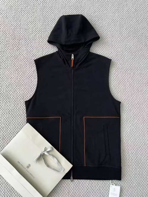 Летний костюм Brunello Cucinelli