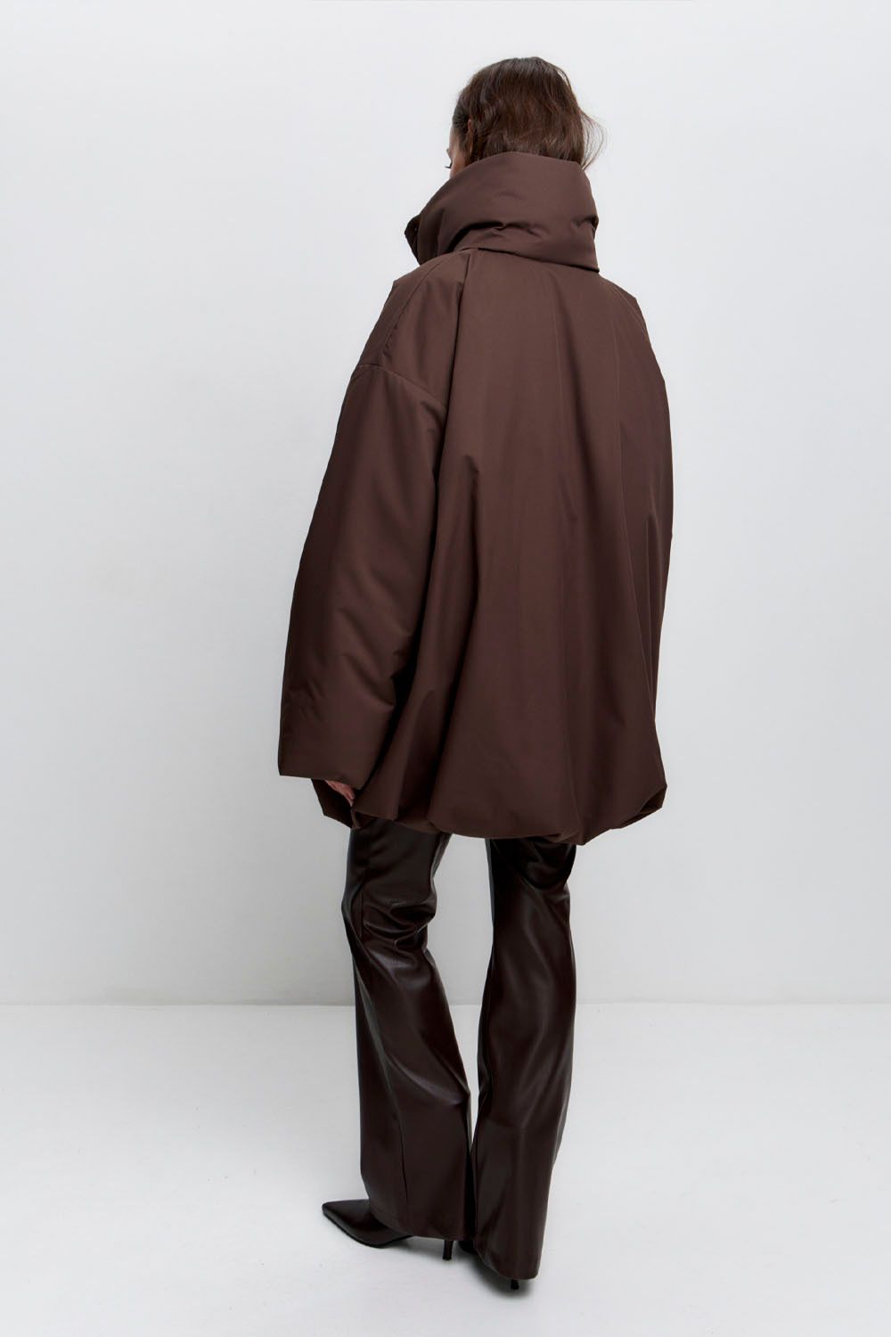 Куртка-баллон зимняя Айсель шоколадного цвета