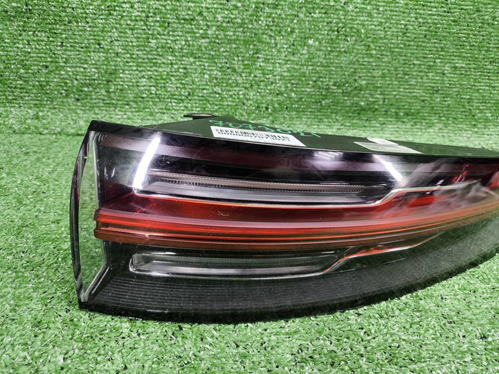 Фонарь правый внешний Porsche Cayenne 3 (17-23)