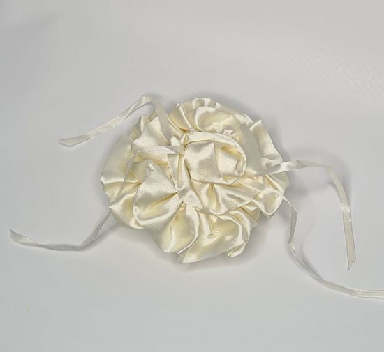 Подушечка для колец "Роза", айвори