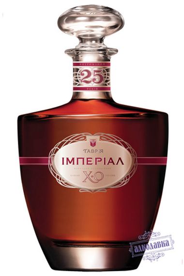 Таврия. Коньяк коллекционный Империал 25 лет выдержки.0,7 Л