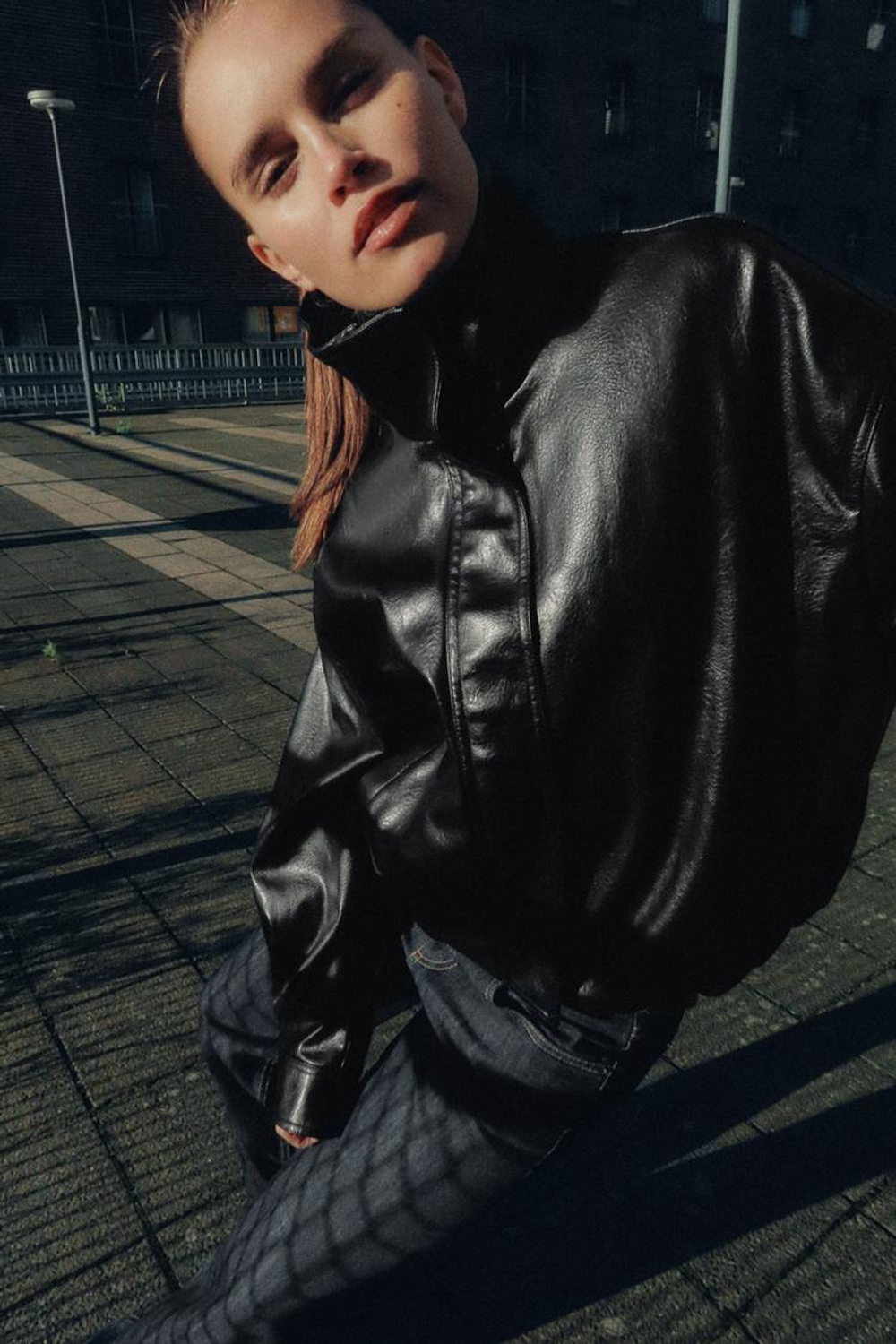 ZARA КУРТКА ИЗ ИСКУССТВЕННОЙ КОЖИ ОБЪЕМНОГО КРОЯ, ЧЕРНЫЙ