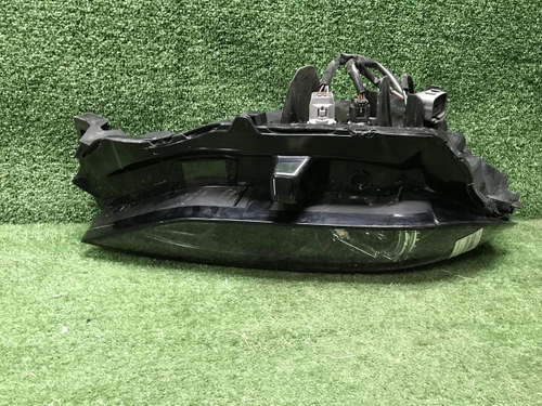 Фара правая Mazda CX-4 1 (2019-2024) LED