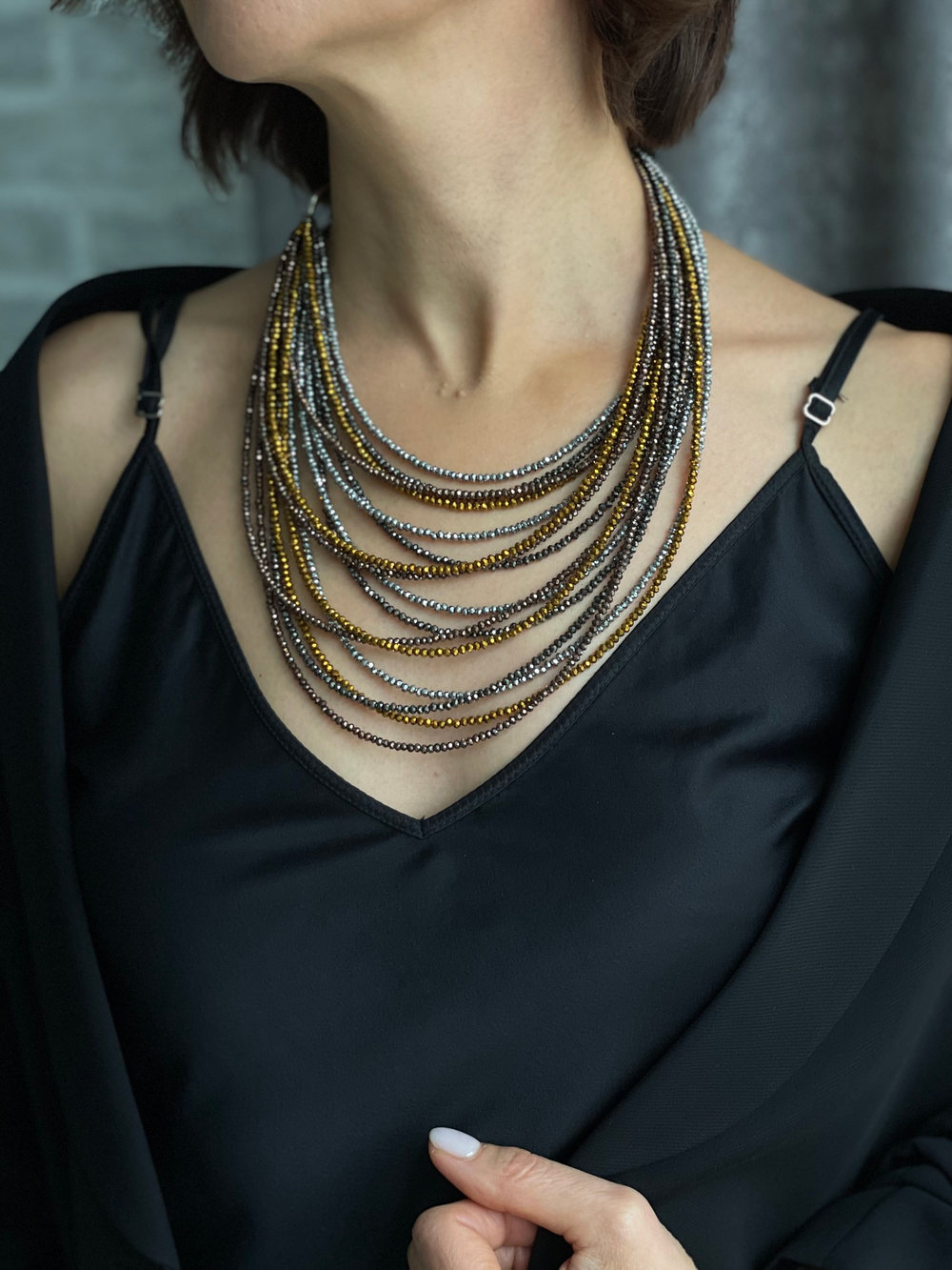 Колье каскад "Венеция" из венец.стекла,оттенки:золото,серебро,черный,коньяк,застежка из натур.кожи