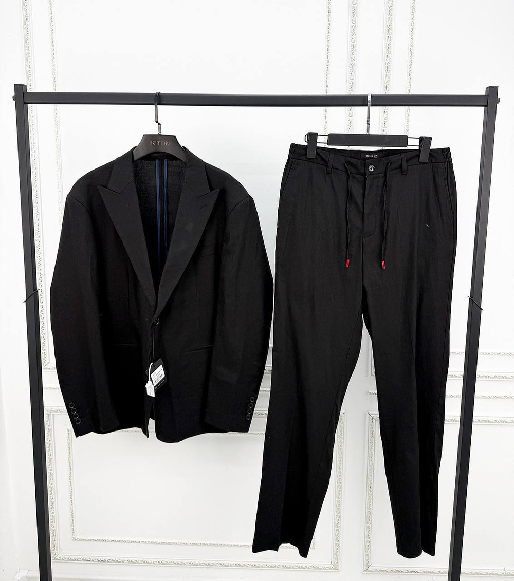 Костюм Kiton